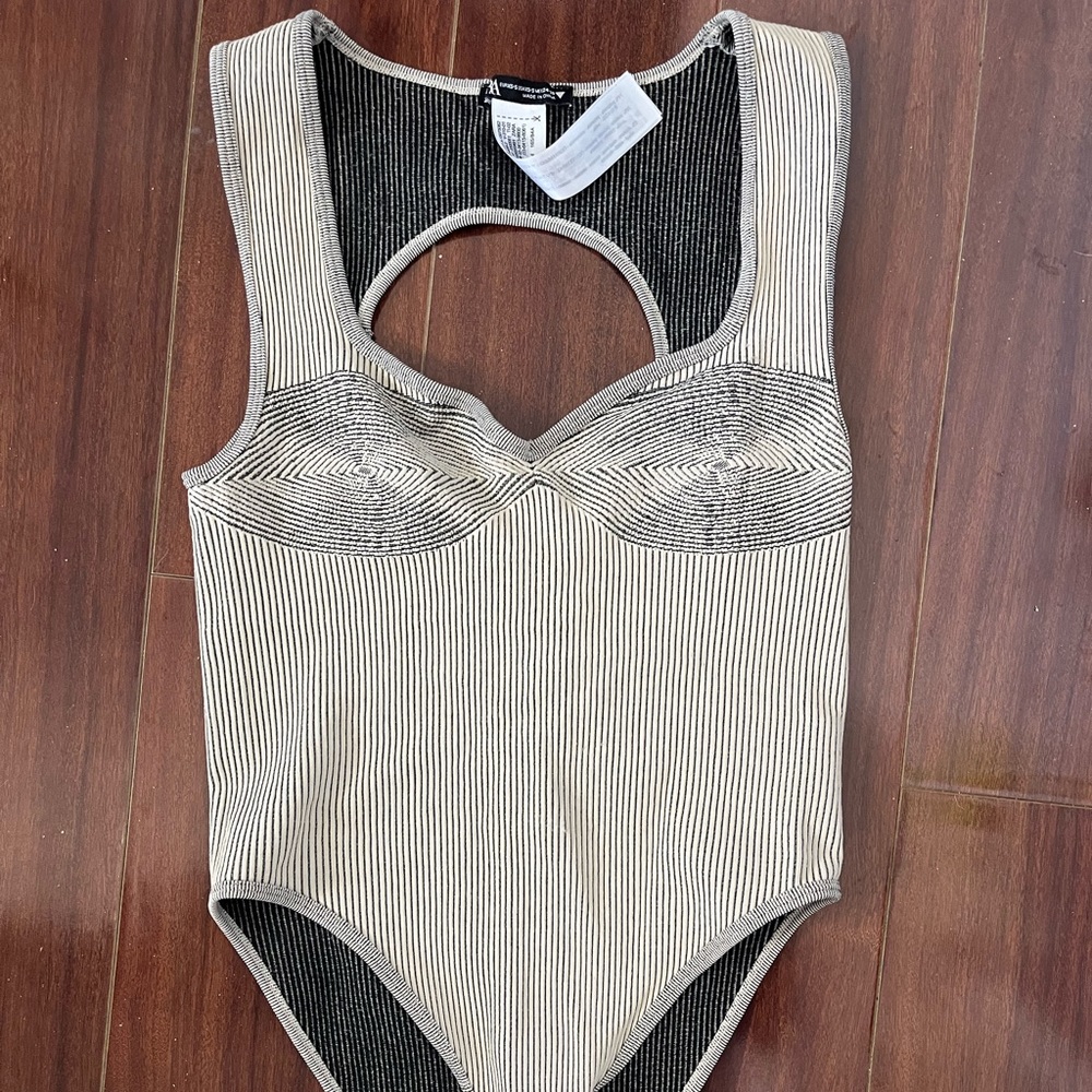 Zara Body